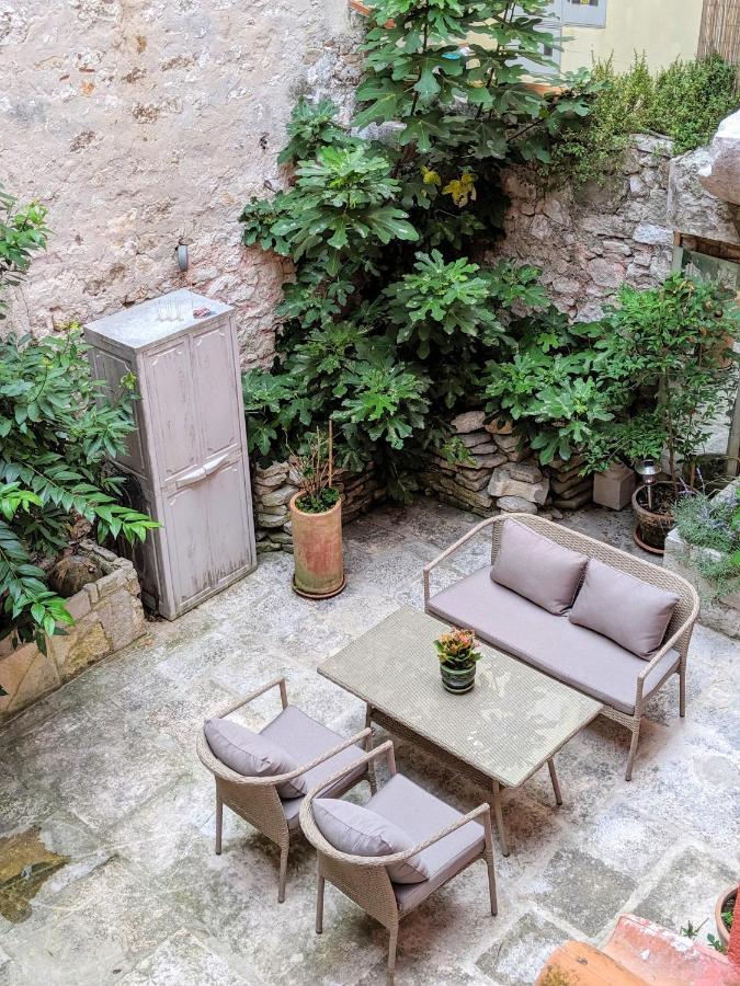 Private Courtyard Medieval Stone Home In Old Town Ρόβινι Εξωτερικό φωτογραφία